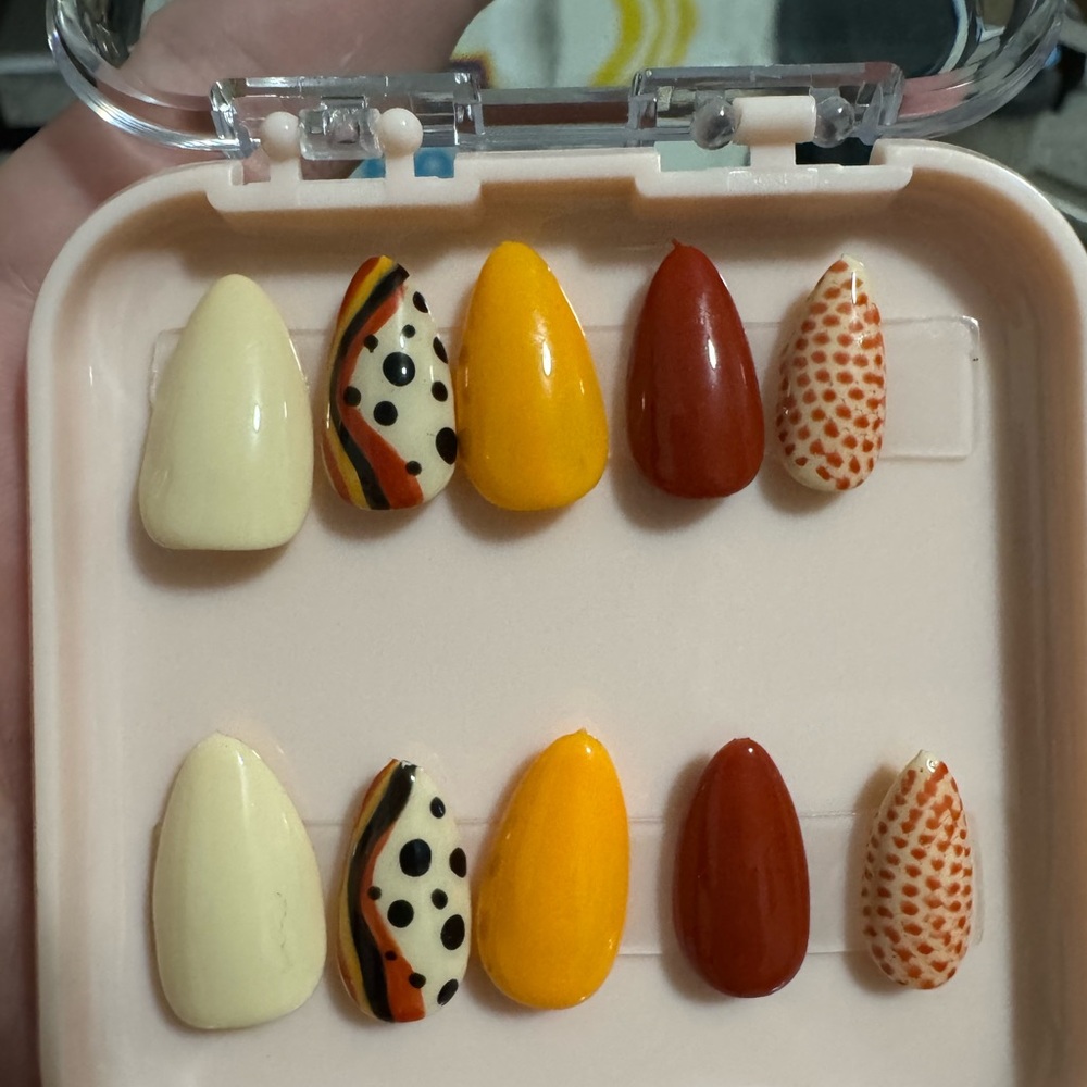 Colorful Press-On Nail Set